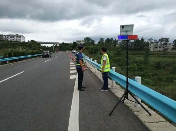 陵水高速公路钢护栏